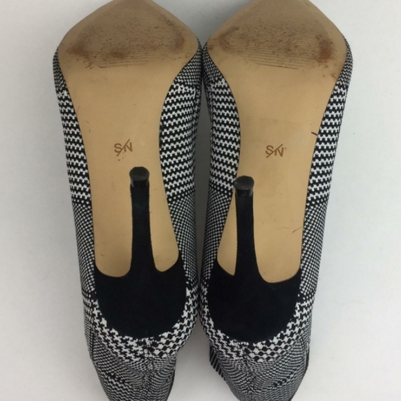 Houndstooth Ankle Boots - Picture 6 of 9